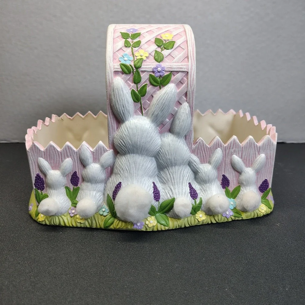 Vintage Cottontail Ceramic Basket